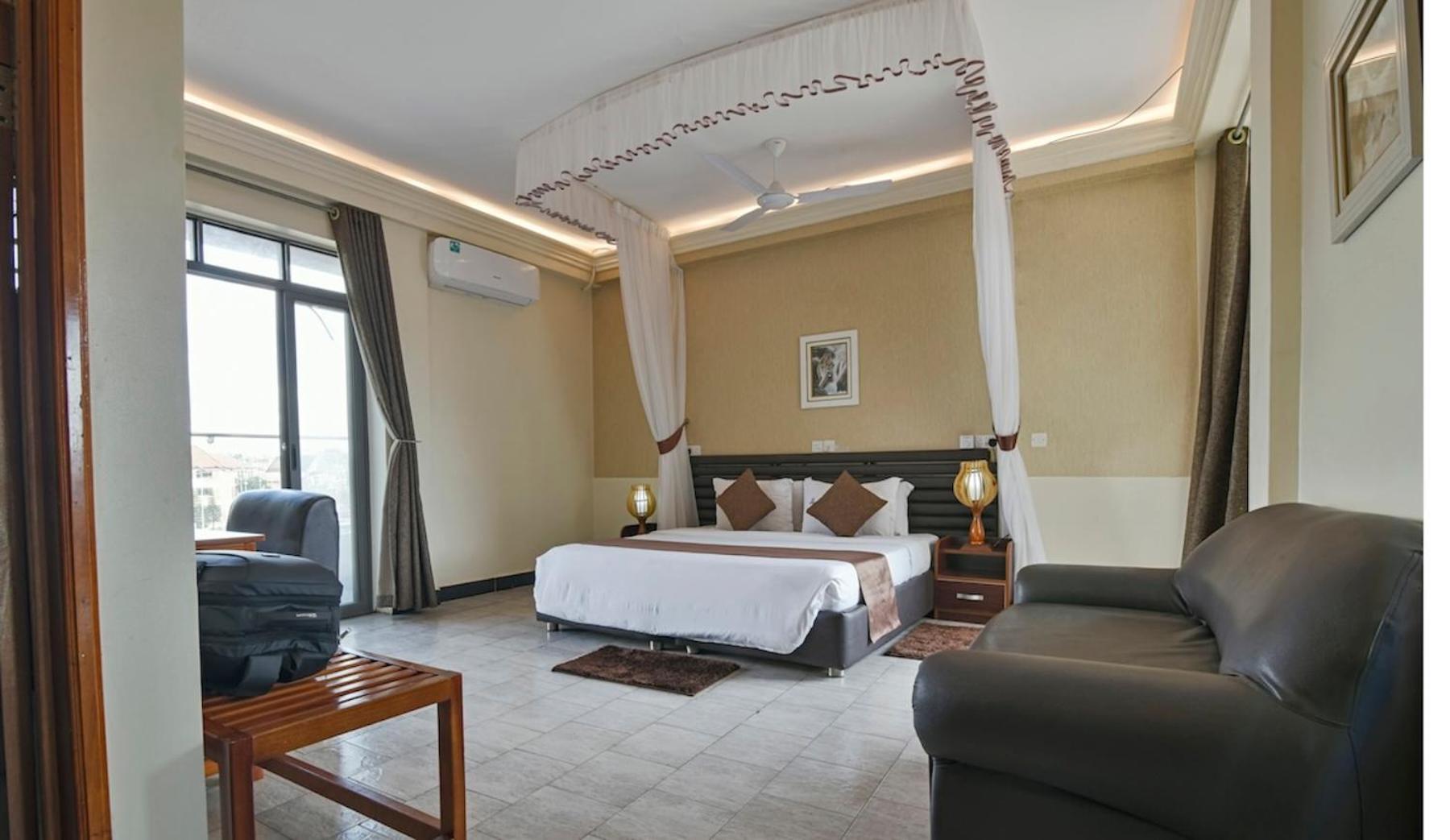 Hoima Buffalo Hotel & Business Hub Ltd Exteriör bild