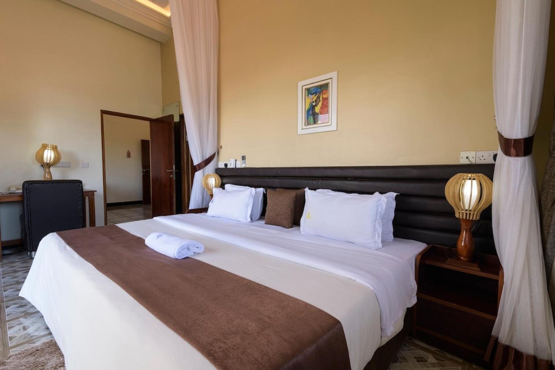 Hoima Buffalo Hotel & Business Hub Ltd Exteriör bild