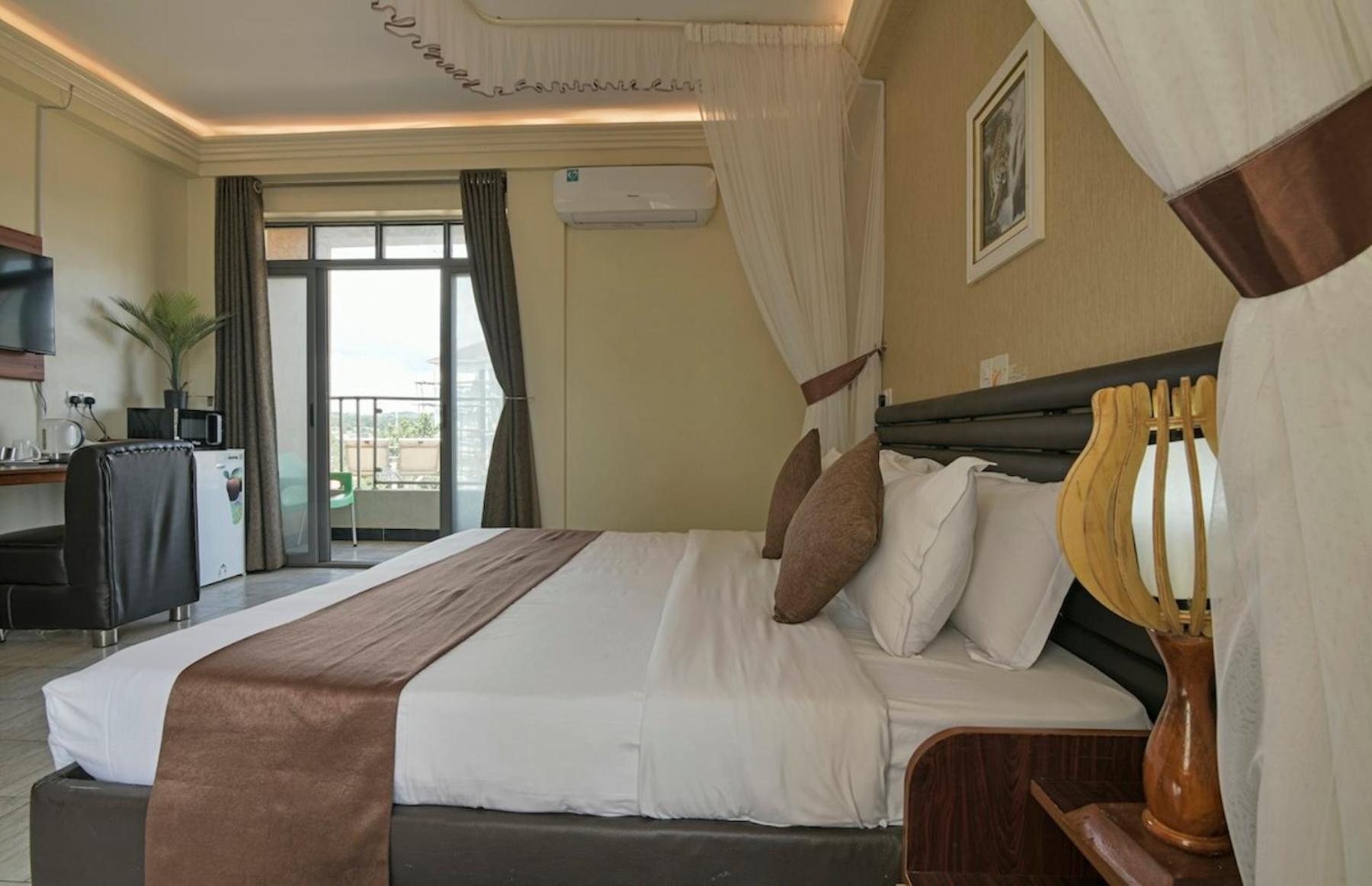 Hoima Buffalo Hotel & Business Hub Ltd Exteriör bild