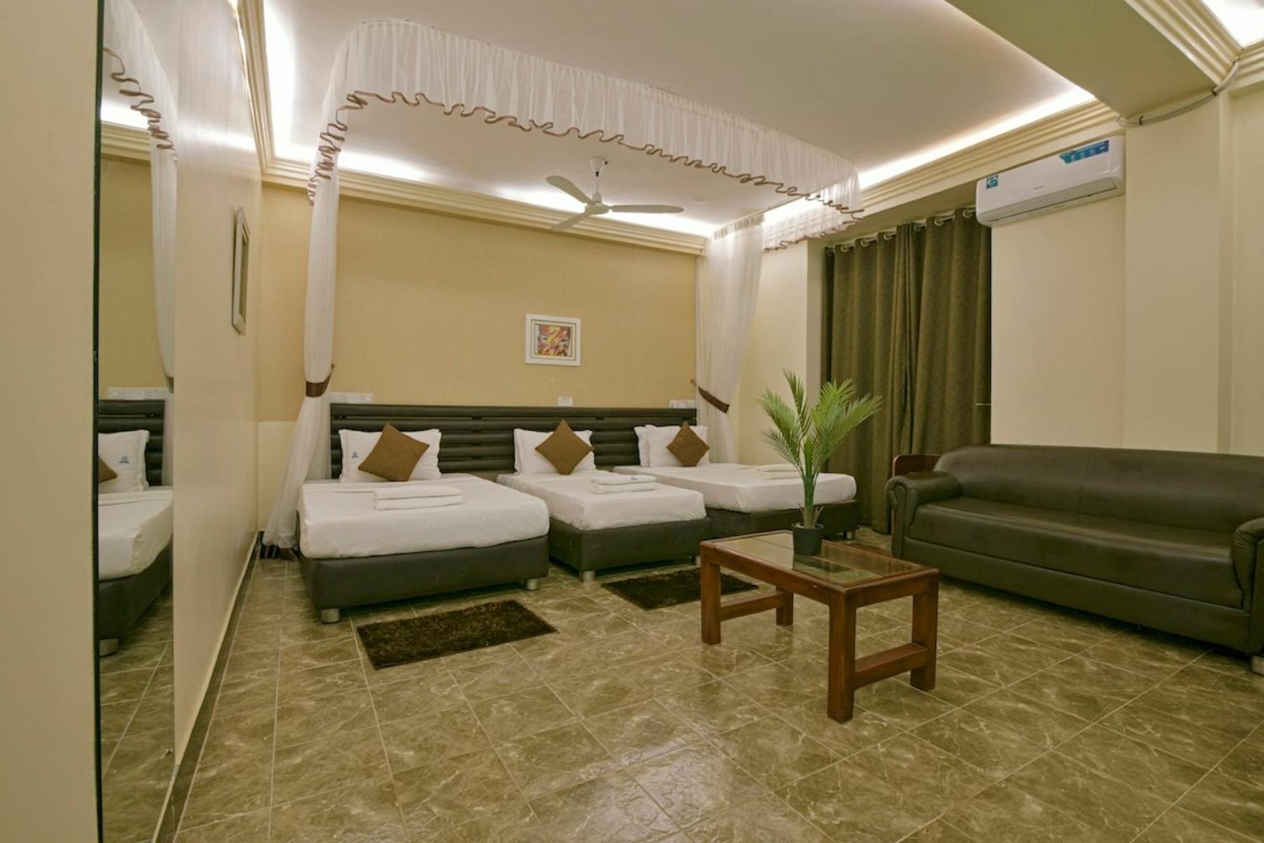 Hoima Buffalo Hotel & Business Hub Ltd Exteriör bild