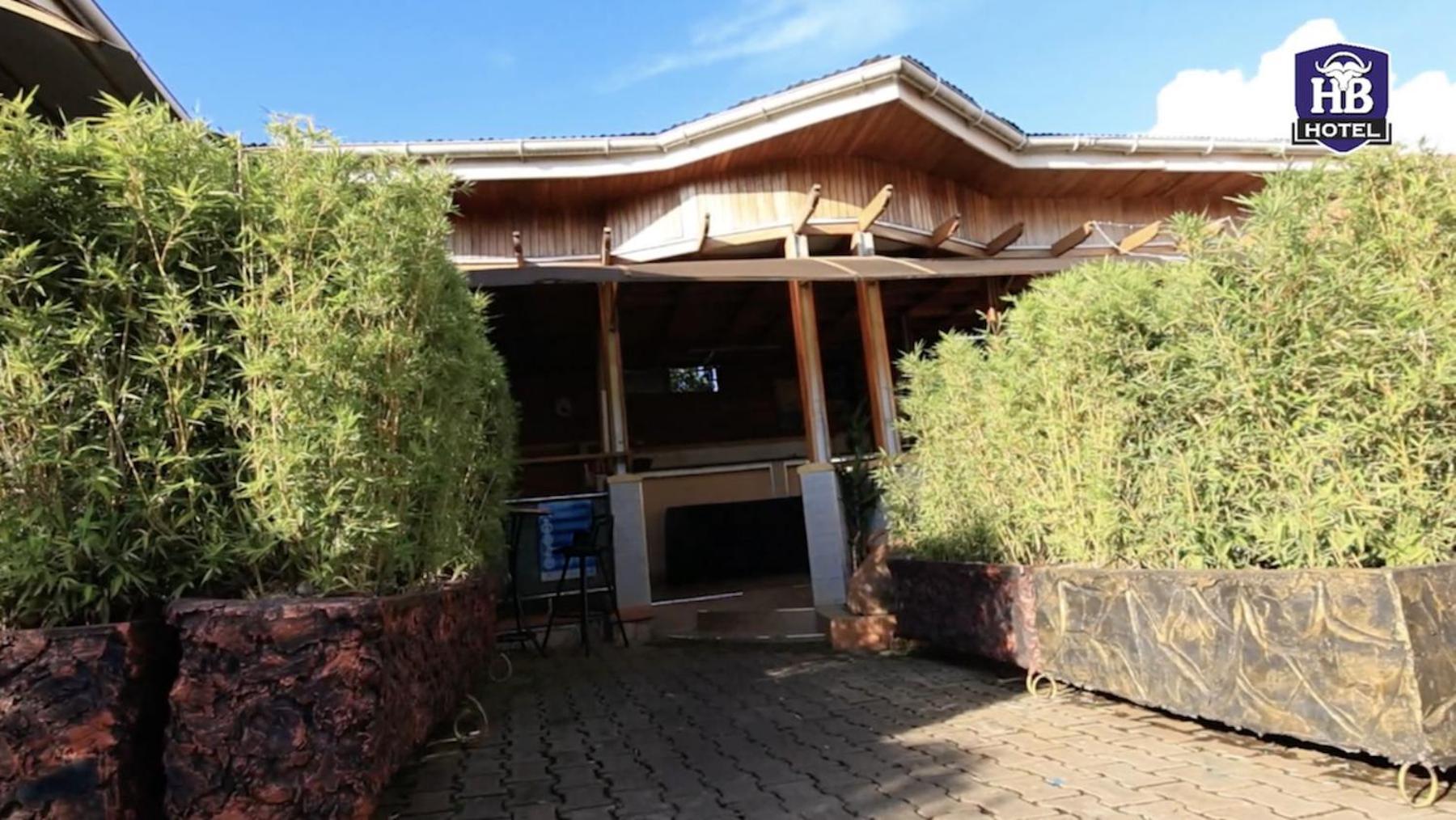 Hoima Buffalo Hotel & Business Hub Ltd Exteriör bild