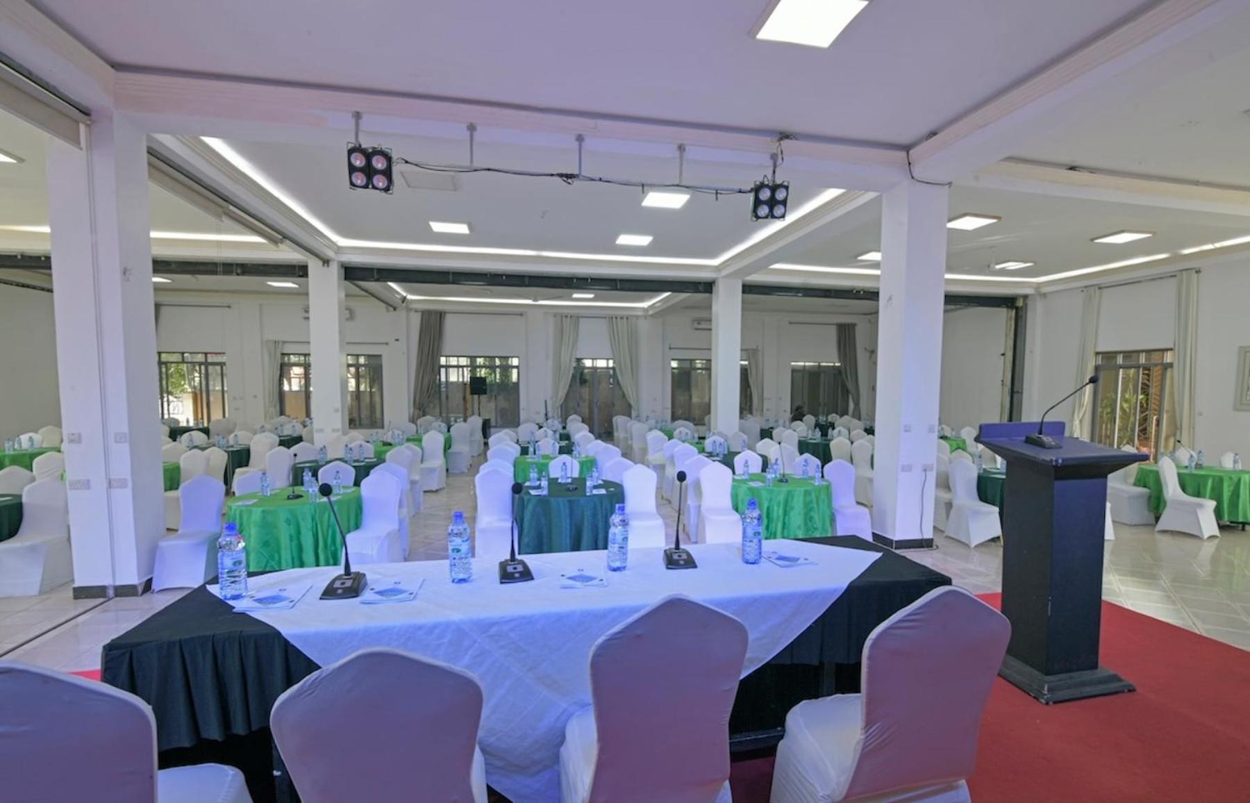 Hoima Buffalo Hotel & Business Hub Ltd Exteriör bild