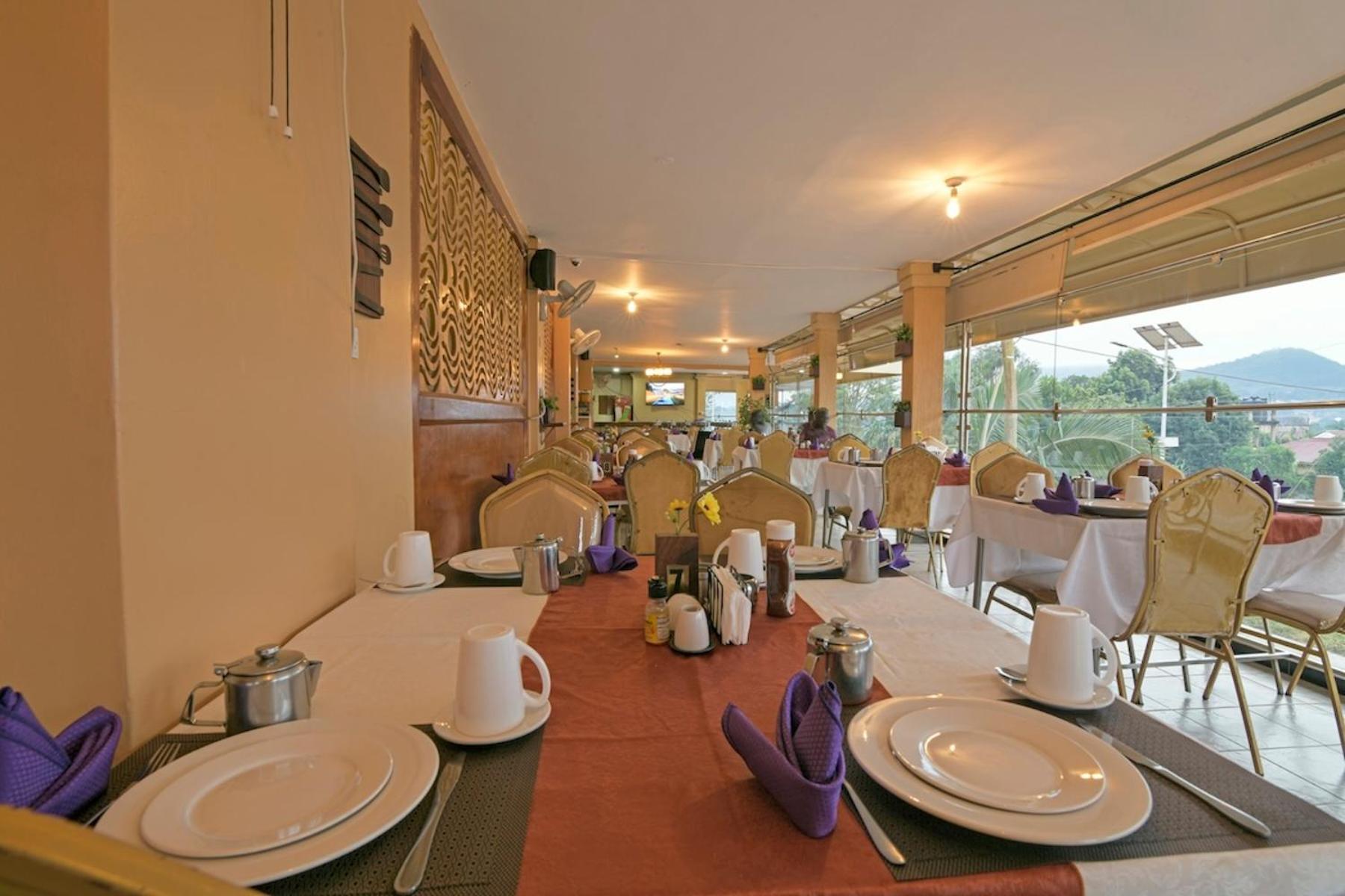 Hoima Buffalo Hotel & Business Hub Ltd Exteriör bild